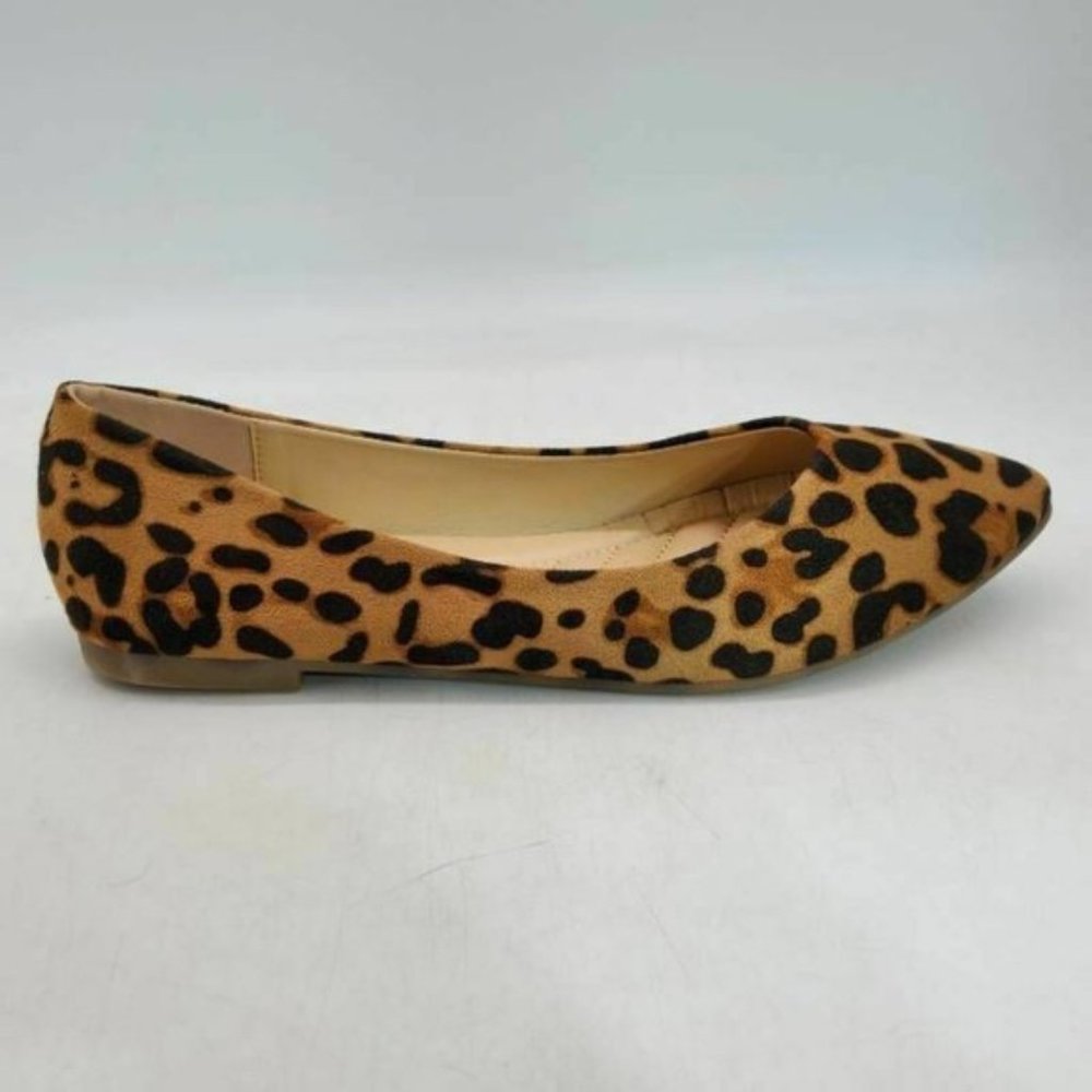J. Mark Womens Ballet Flats Shoes Leopard 9
